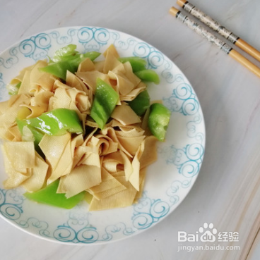 尖椒炒豆腐皮我的最爱