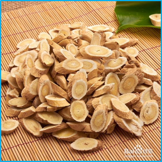 黄芪泡水喝的功效，可能和你想的不一样