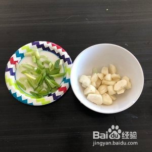 食补佳品卤肉炒荸荠的做法