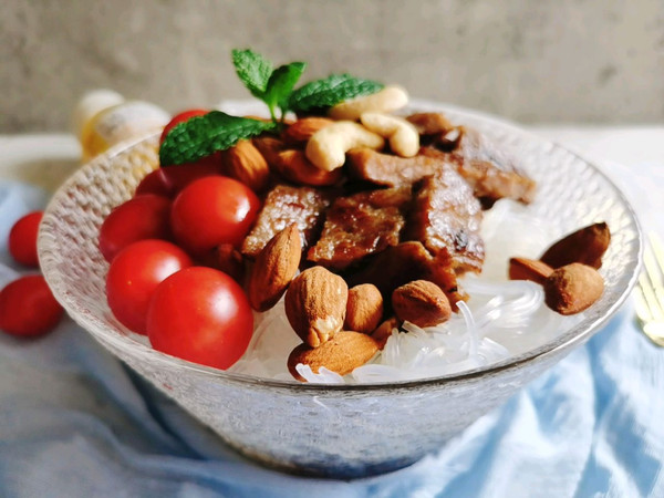 金针菇牛排粉丝沙拉