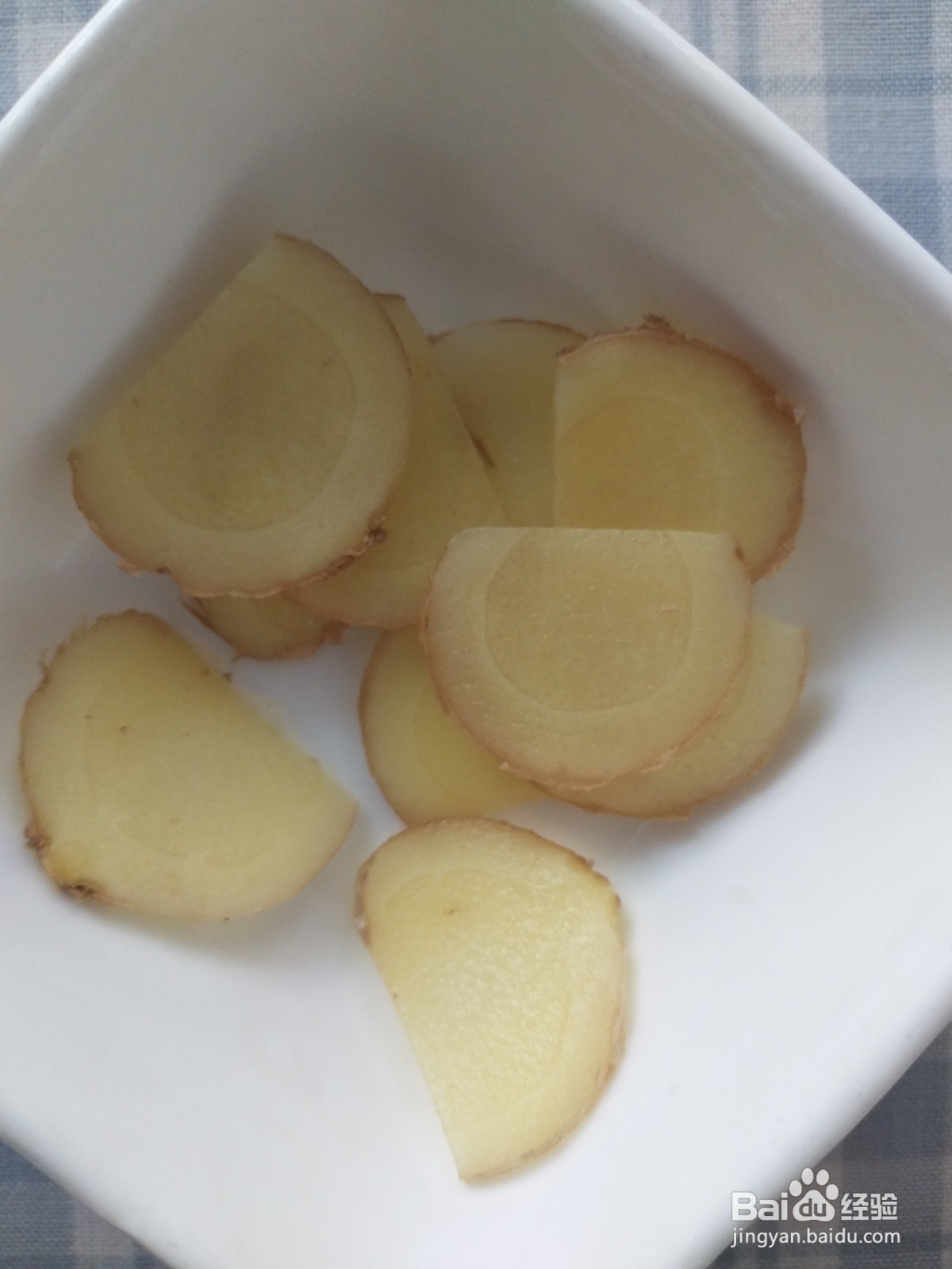 怎样做大葱爆火腿肠