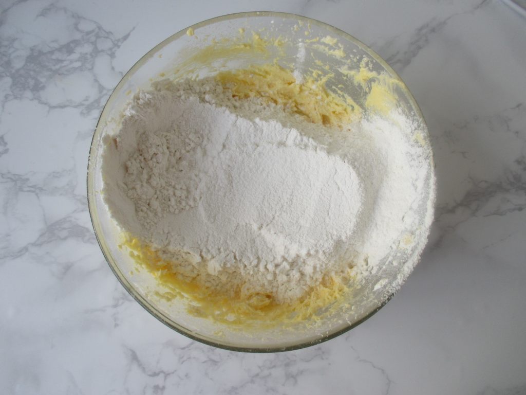 想吃蔓越莓奶香酥饼？轻轻松松就能学会