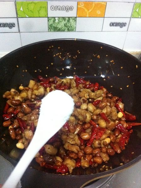 香脆花生鸡米丁