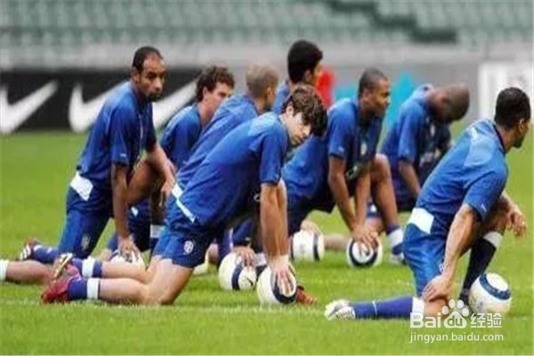 踢足球的注意事项