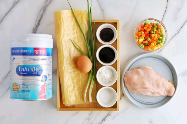 豆皮什锦鸡肉卷