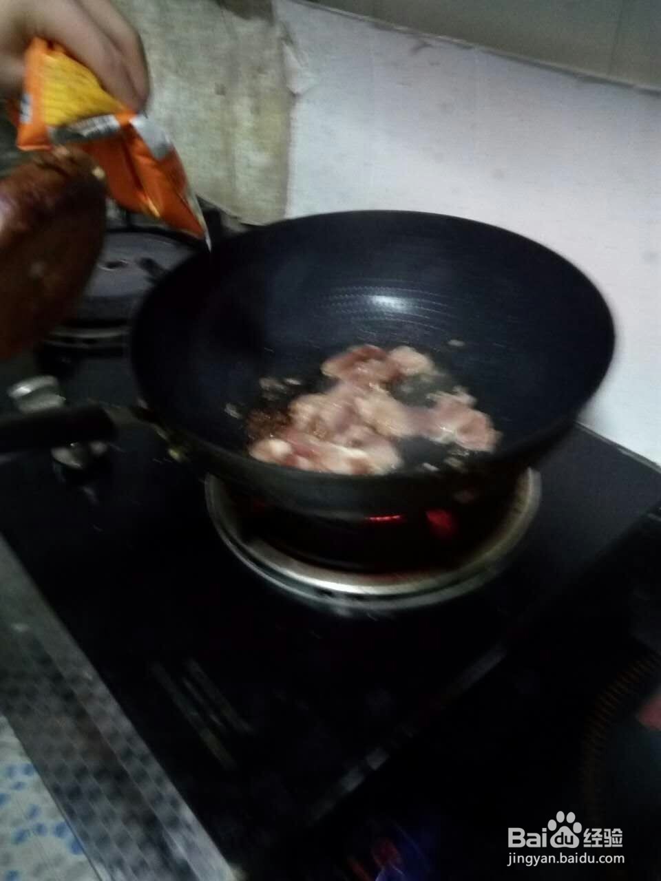 超级好吃的芹菜炒肉 家常炒菜