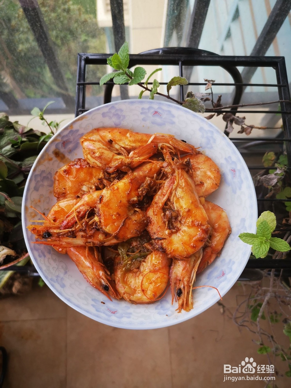 蒜蓉焖大虾的做法