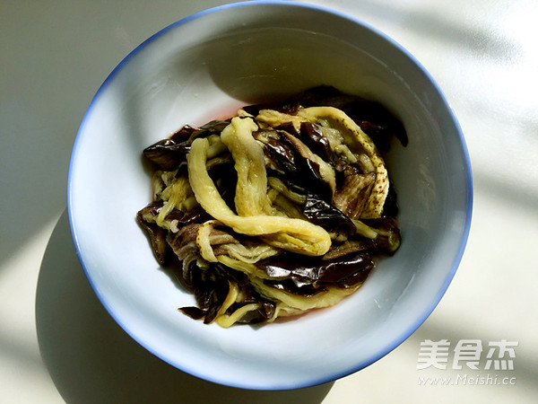 蒜泥手撕长茄