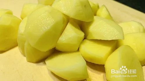 土豆炖大棒骨