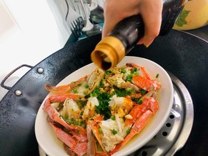 宁波葱油螃蟹的做法