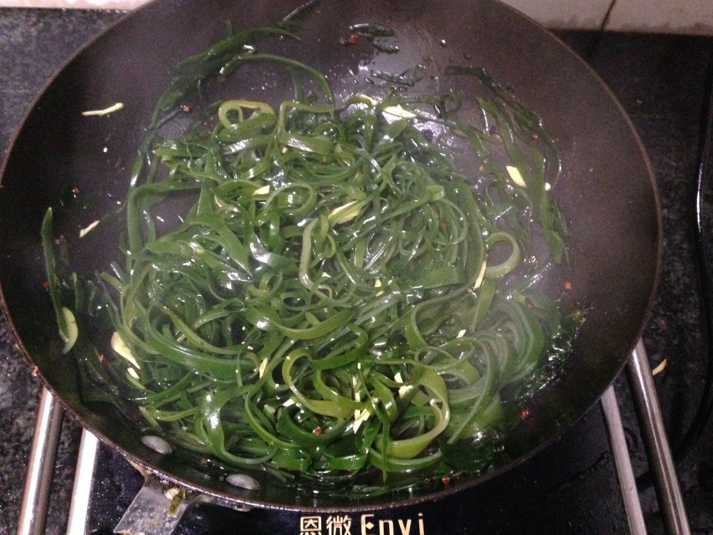 香辣海带丝的做法，味道好极了！
