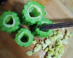 紫薯苦瓜制作过程