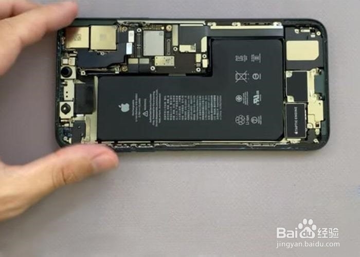 更换iPhone 11 Pro / Pro Max后置摄像头教程