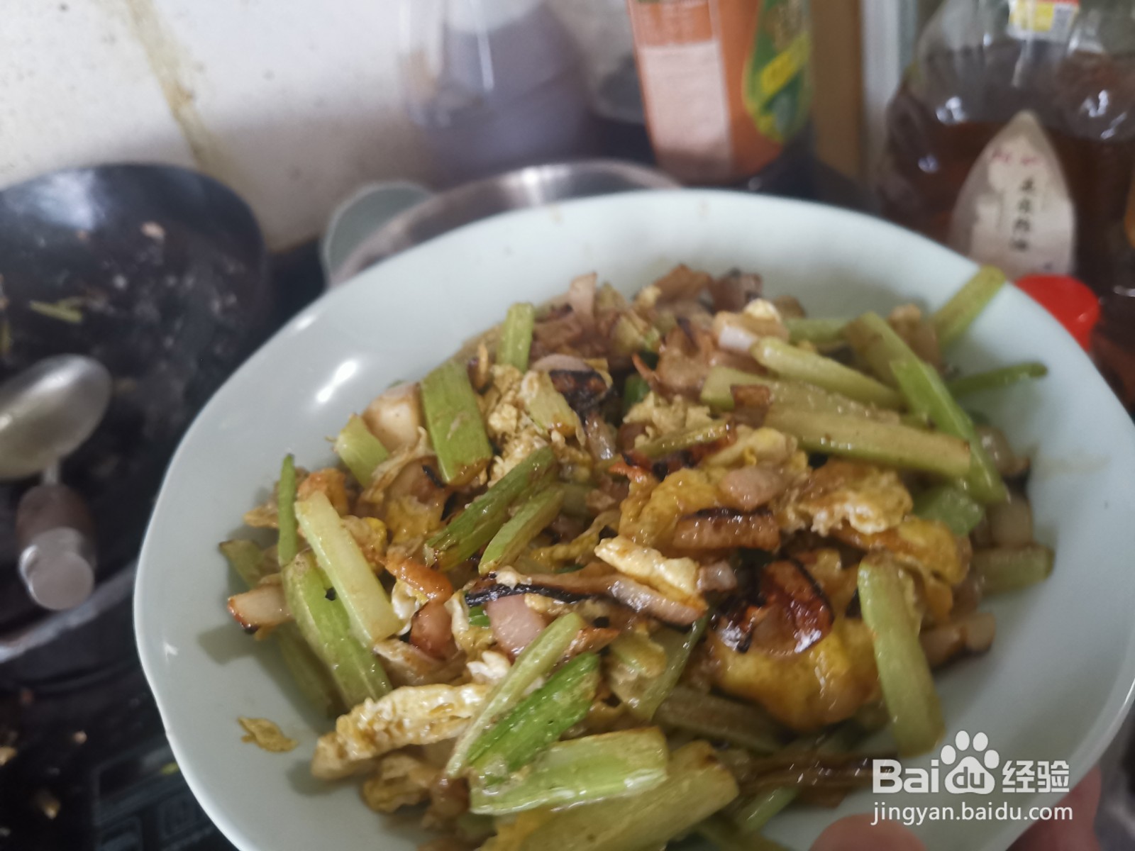 蛋黄炒芹菜鸡蛋