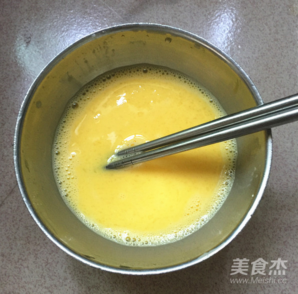 肉松蛋包饭的做法