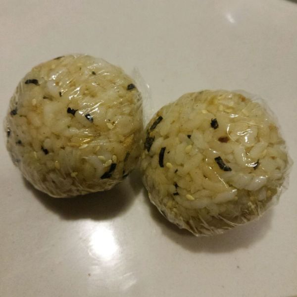 肉松芝心圆饭团