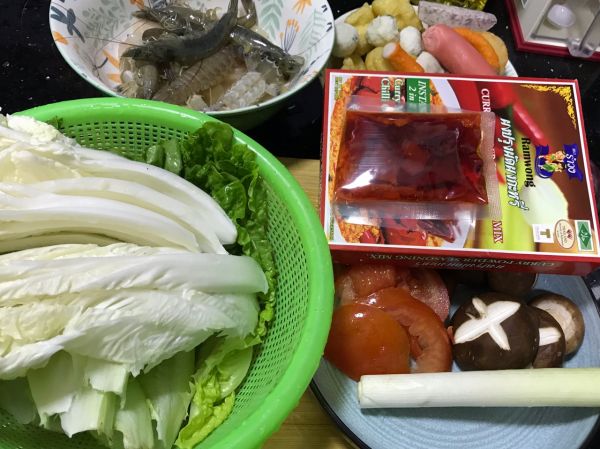 牛奶泰式红咖喱麻辣烫