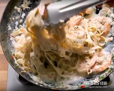 赞不绝口的蒜香虾仁意面