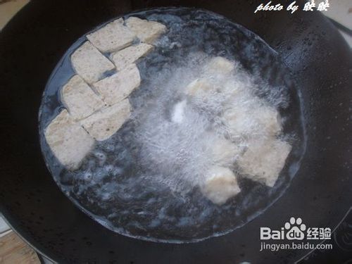 快手早餐——韭菜肉丸煮米粉