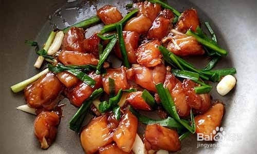 私房食谱：葱爆鸡丁