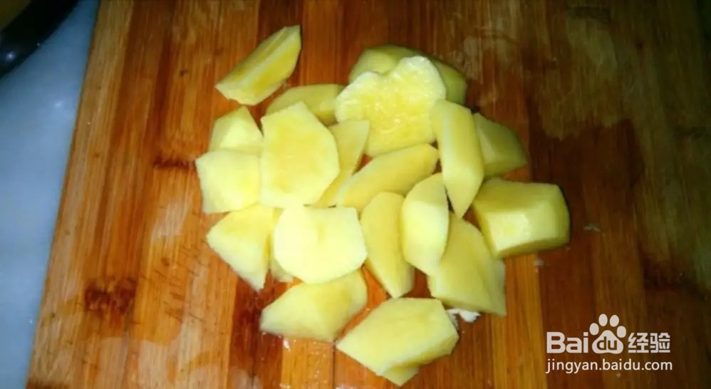 鸡肉炖土豆怎么做？