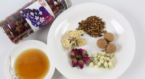 胎菊，茉莉花，玫瑰花这三种可以一起三在一起喝吗