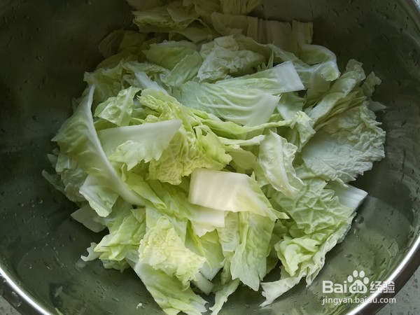 油豆腐炖白菜的做法