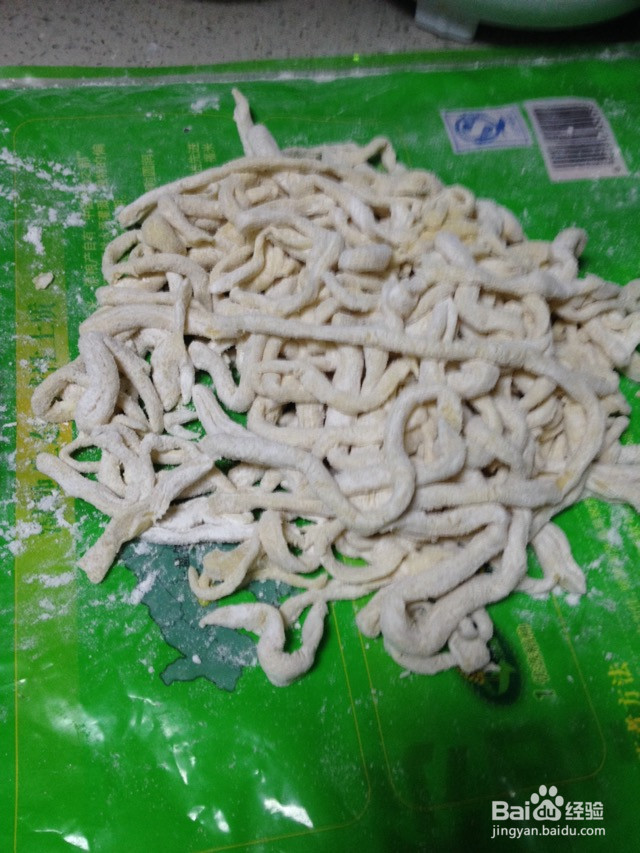 手工面炸酱面的做法