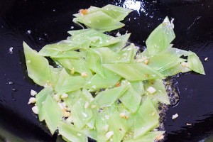 怎么做莴笋炒蛋