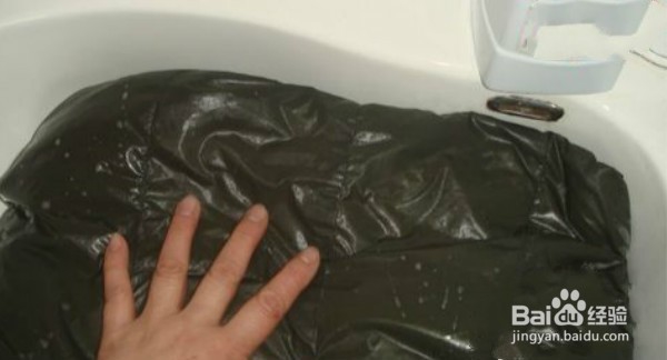 冬日羽绒服家里清洗技巧