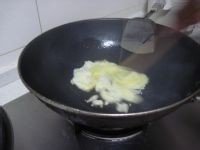 洋葱炒鸡蛋的做法