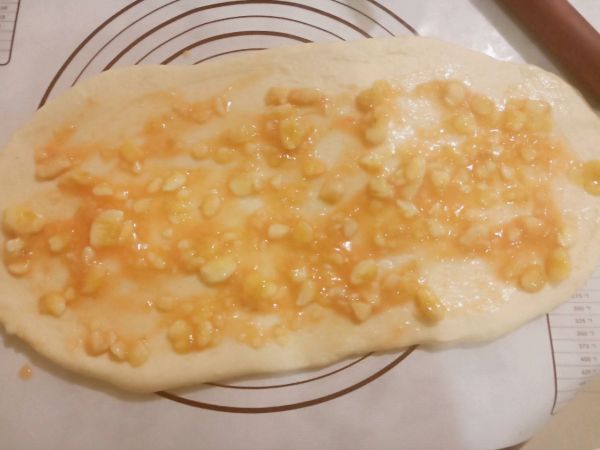 香蕉果酱面包卷