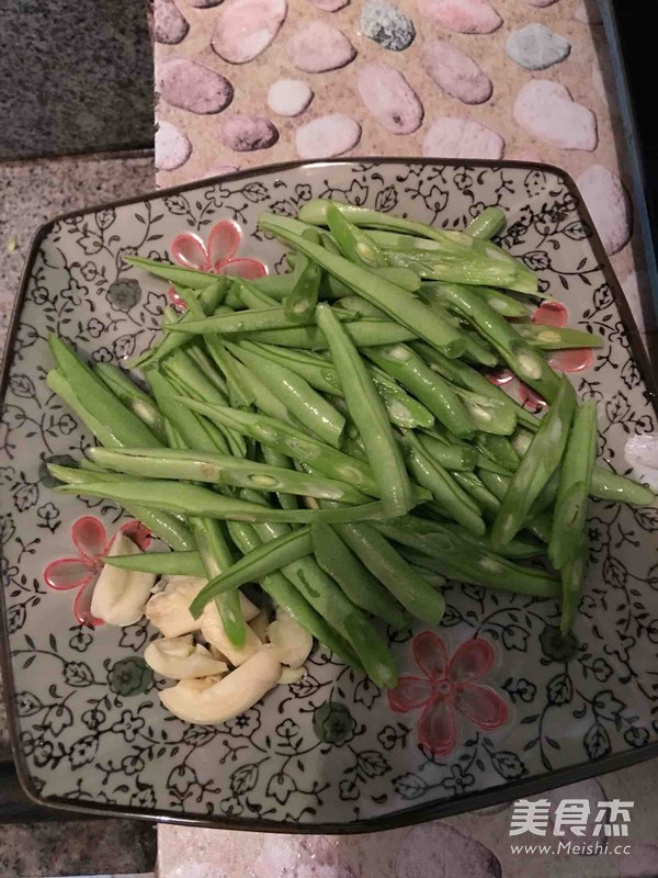 四季豆炒蛋的做法