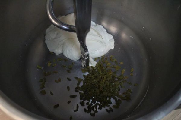 葡萄芝士软欧包