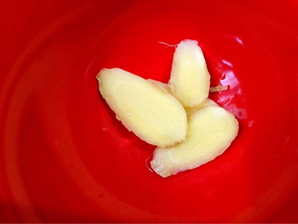 花胶虫草花乌鸡汤