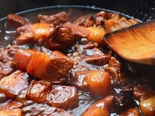 电饭锅版红烧肉怎么做？