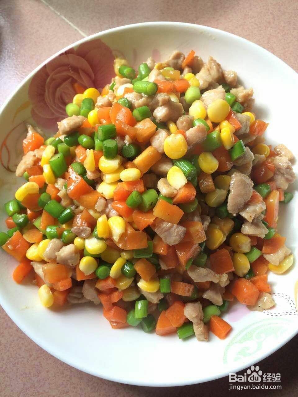 胡萝卜玉米粒炒瘦肉