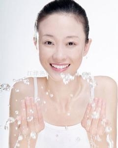 怎样去除红色痘印？（超赞推荐）