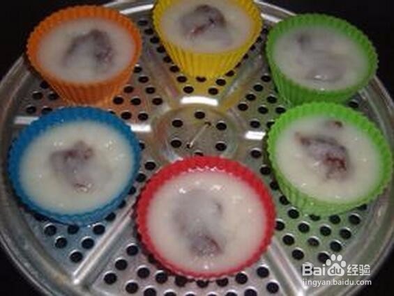 在家自制美味的豆沙牛奶米糕
