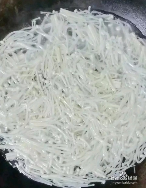 凉拌黄瓜金针菇