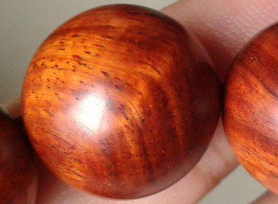 小叶紫檀手串正宗野生料的鉴别