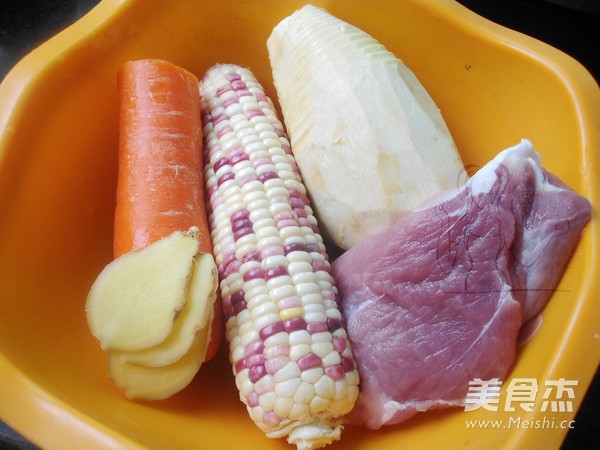 春笋玉米胡萝卜瘦肉汤