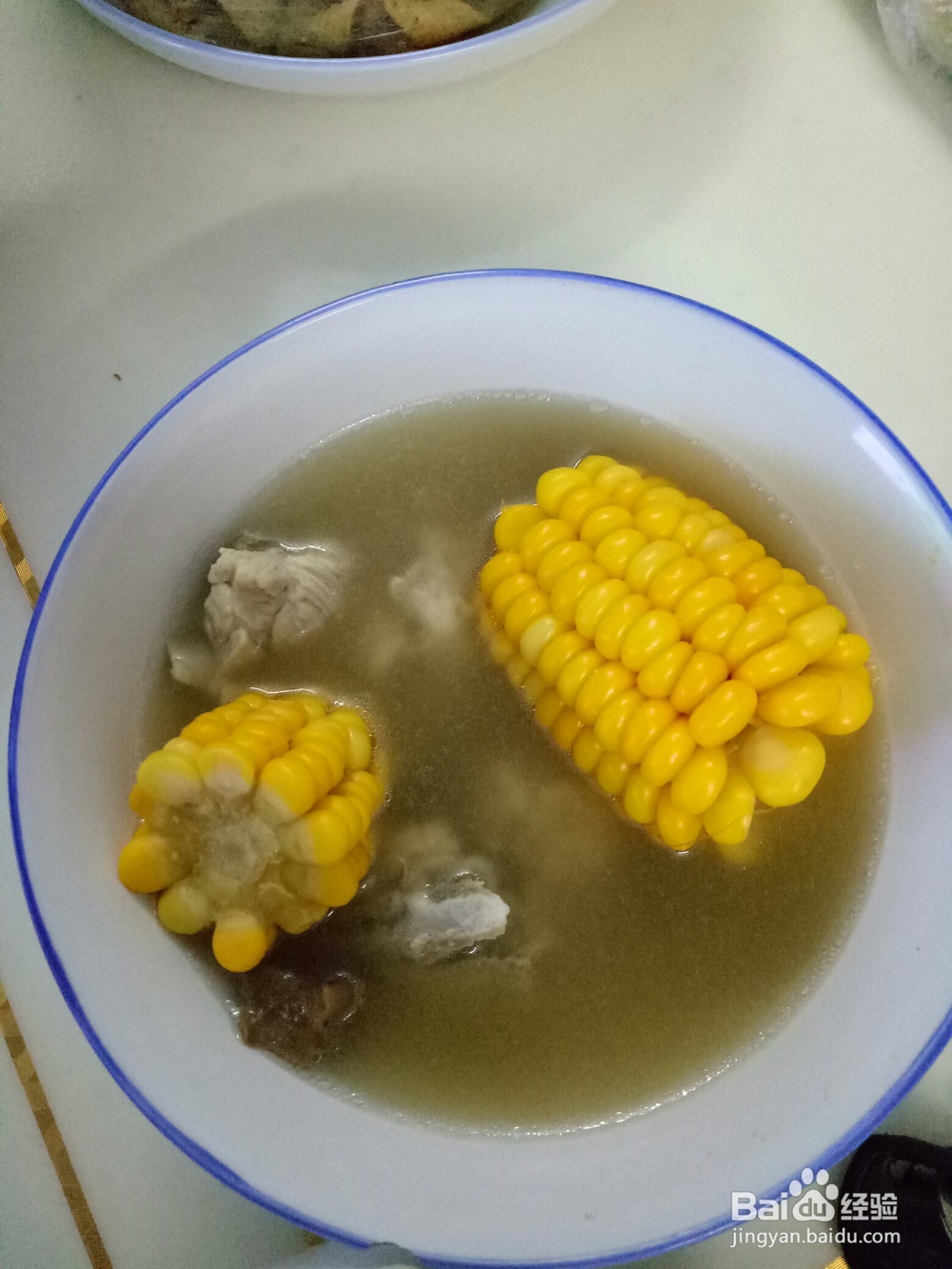 适合新手做的茶树菇玉米排骨汤