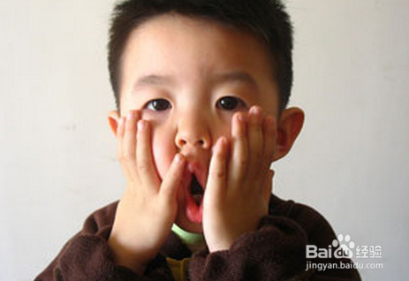 四岁孩子频繁眨眼怎么回事