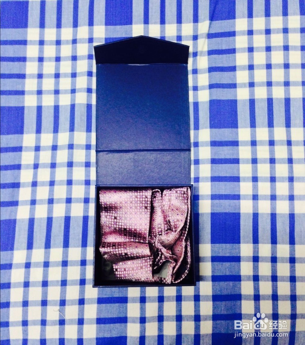 冬季不穿的羽绒服怎样存放?