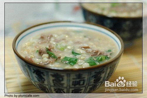牛肉萝卜叶粥（糙米）的做法