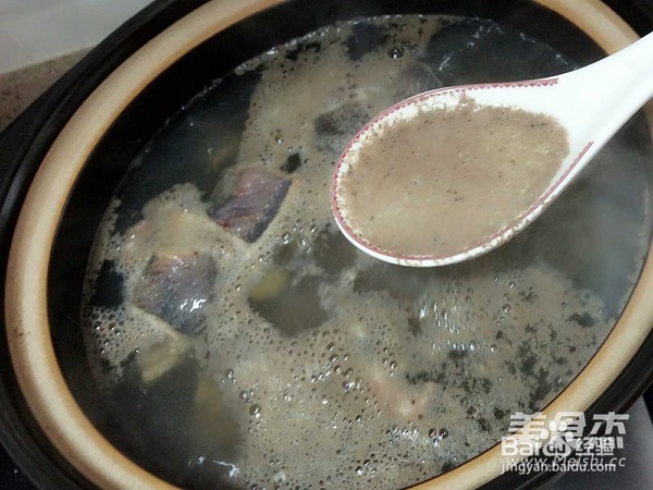 美味的山药乳鸽汤
