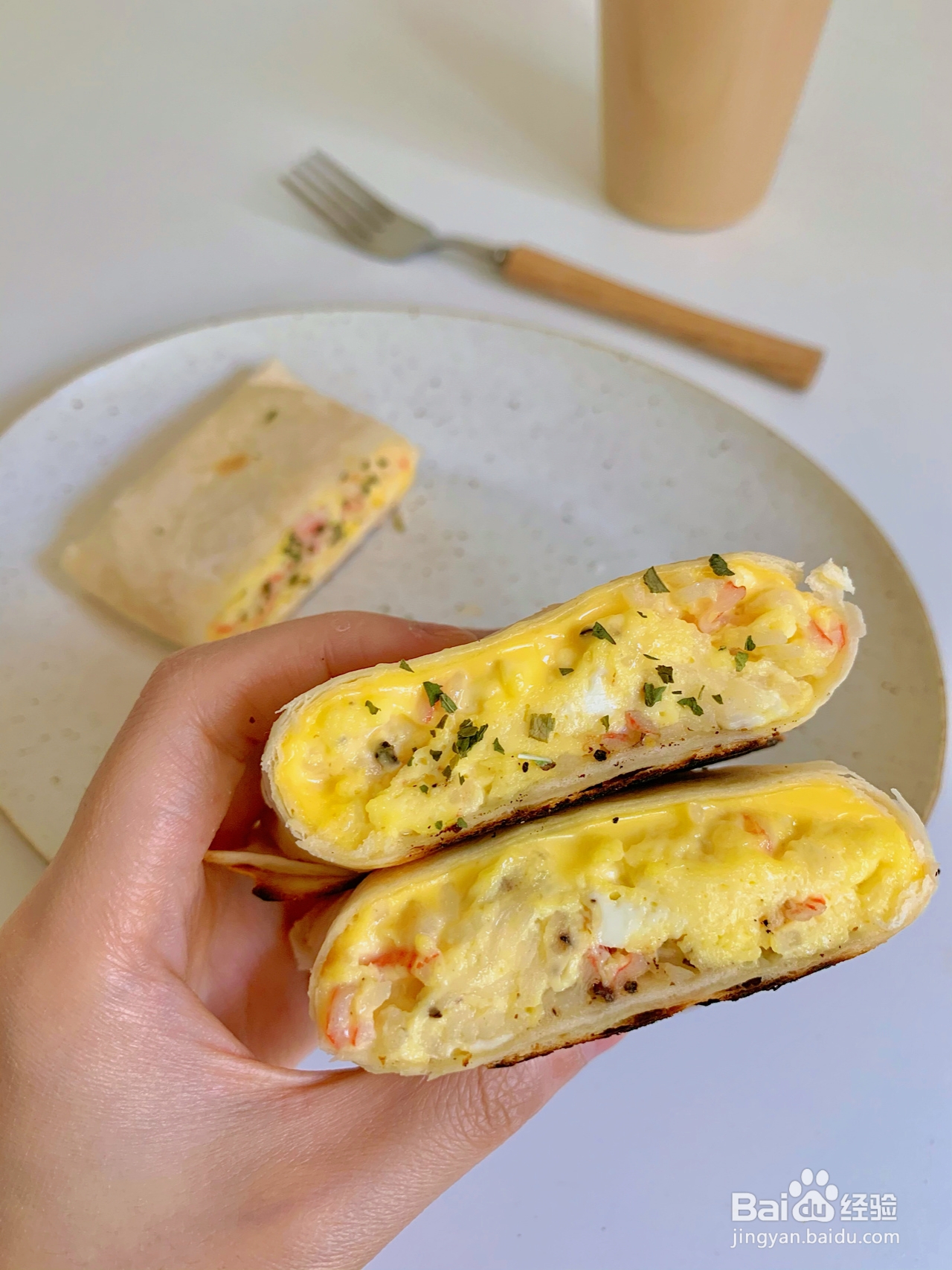 懒人快早餐：芝士蟹柳蛋卷饼