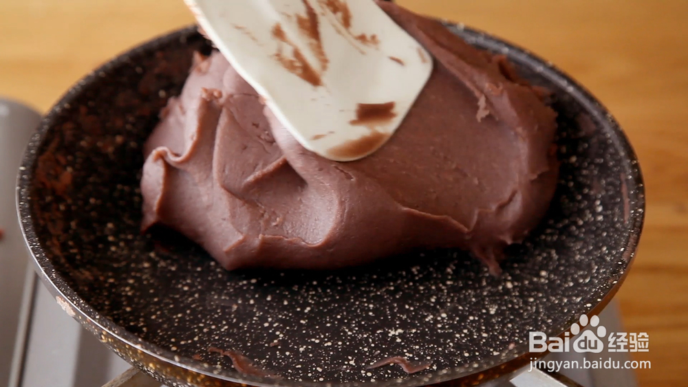 做出入味的红豆沙蛋黄酥