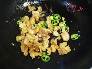 吃不够的蒜香鸡腿